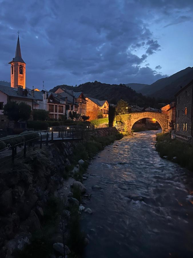 Vila Ca La Rougvie - L'Amfitriona Esterri d'Àneu Exteriér fotografie